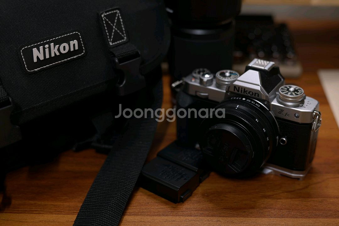 니콘 zfc 16-50, 50-250 판매합니다--0