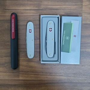 빅토리녹스 솔져, 컴페니언 슬림 알록스, 샤프너