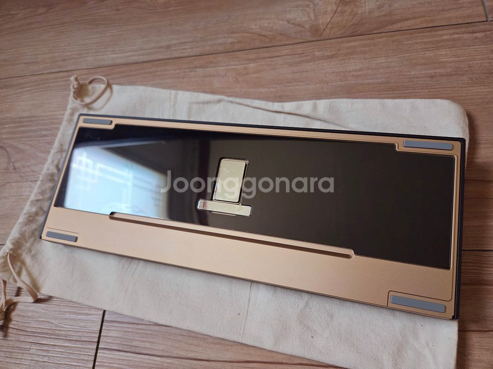 qk65v2 classic 판매합니다--2