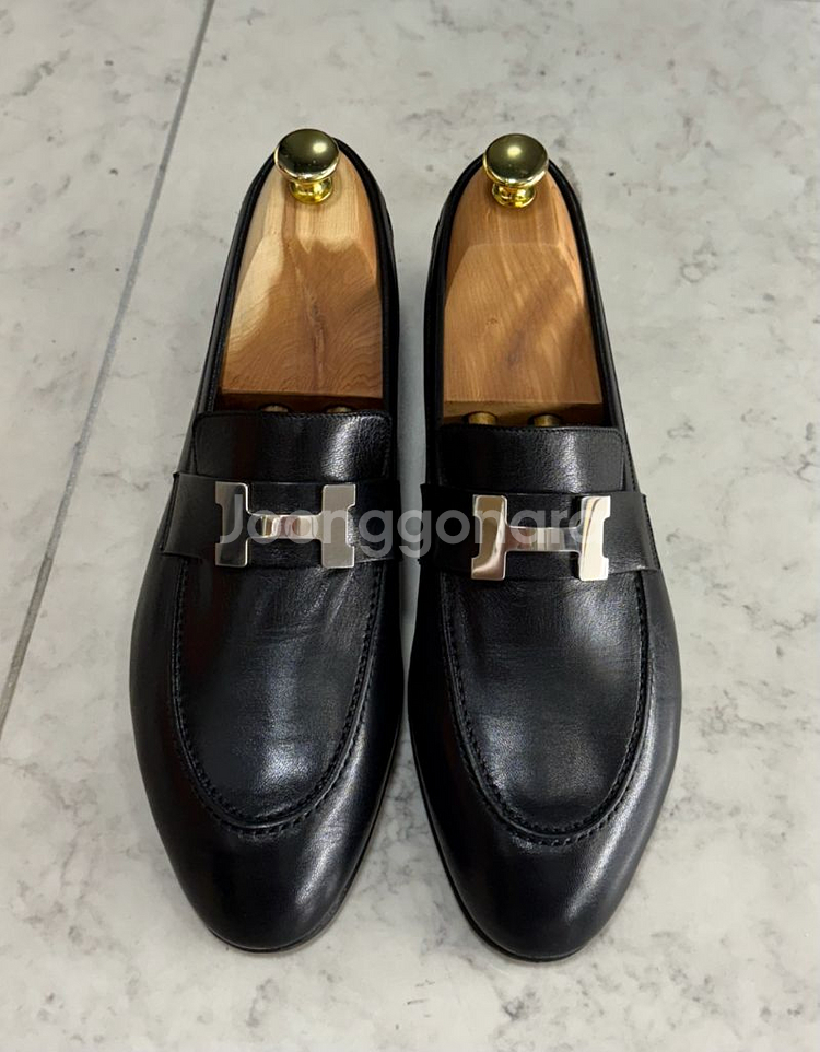 에르메스 파리로퍼 블랙 은장 39반 사이즈--0