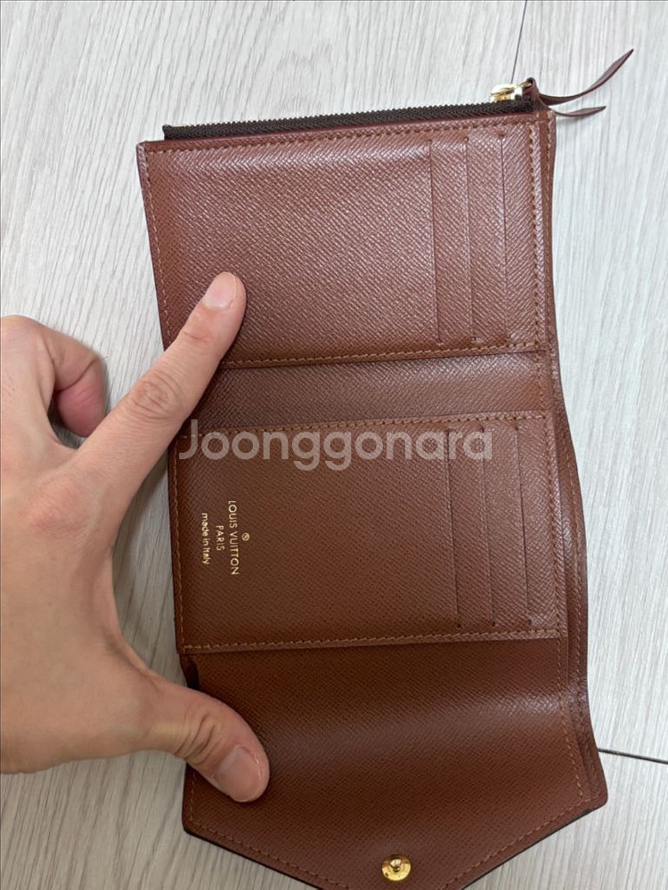 루이비통 빅토린 월릿 모노그램--1