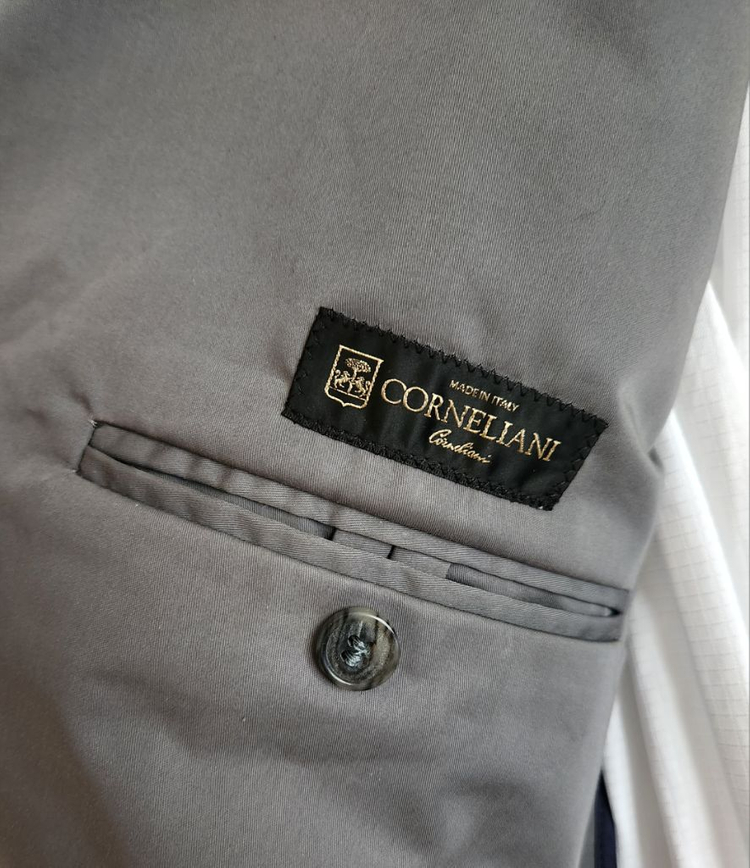 꼬르넬리아니 블랙라벨 도브그레이 발바칸 방수 코트 이미지