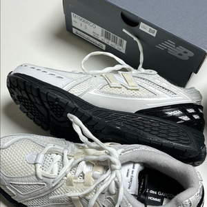 꼼데가르송 뉴발란스 1906 1906R