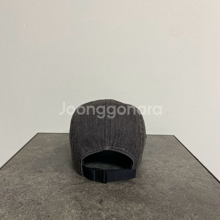 슈프림 워시드 데님 블랙 엠보스 박스로고 캠프캡 모자--3