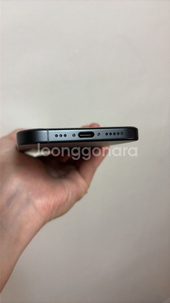 아이폰 16 256 블랙 S급 25년 3월 개통--6