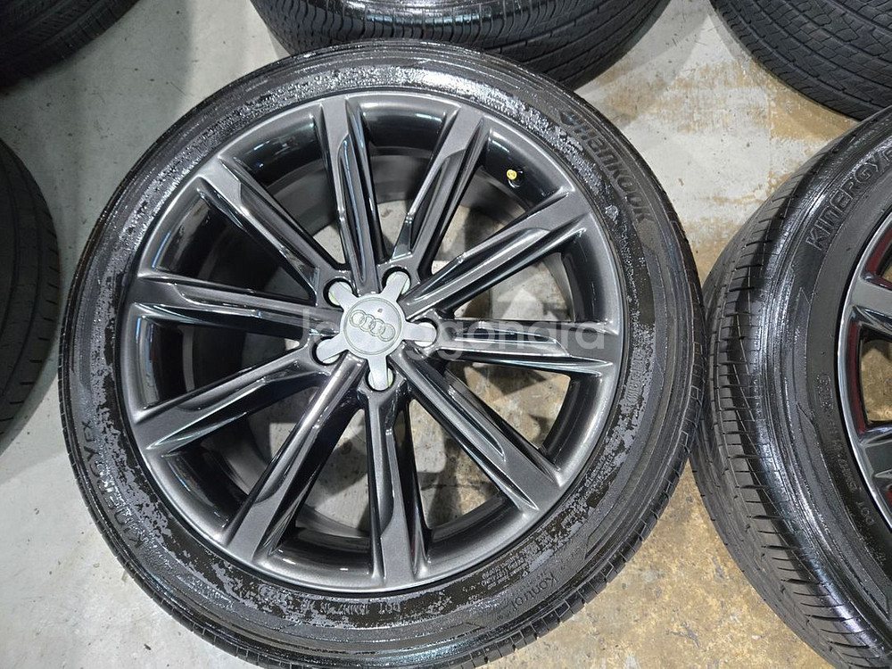 아우디a7 19인치 순정 휠타이어 판매합니다--4