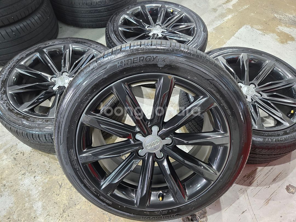 아우디a7 19인치 순정 휠타이어 판매합니다--6