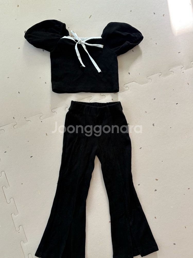 포크칩스 크롭 상의+부츠컷 셋업세트--1