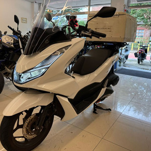 24년식 pcx 팝니다 배달셋팅완료