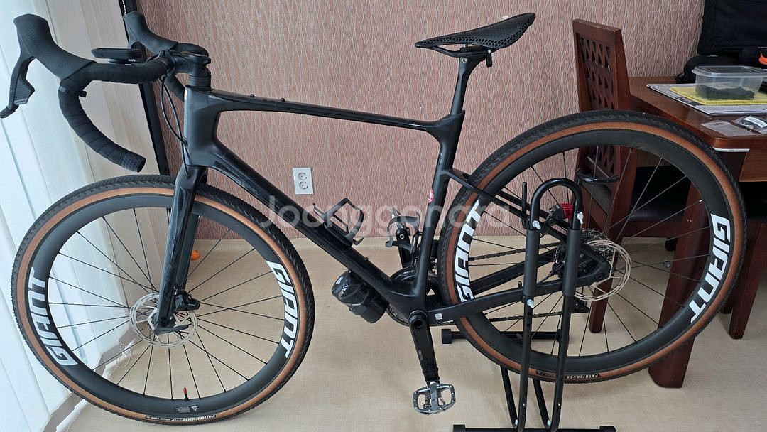 급매)22년 자이언트 리볼트 어드밴스 프로1--5