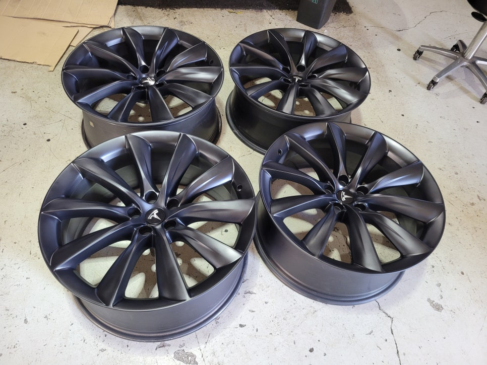 테슬라 모델X 22인치 순정품휠 한대분 이미지