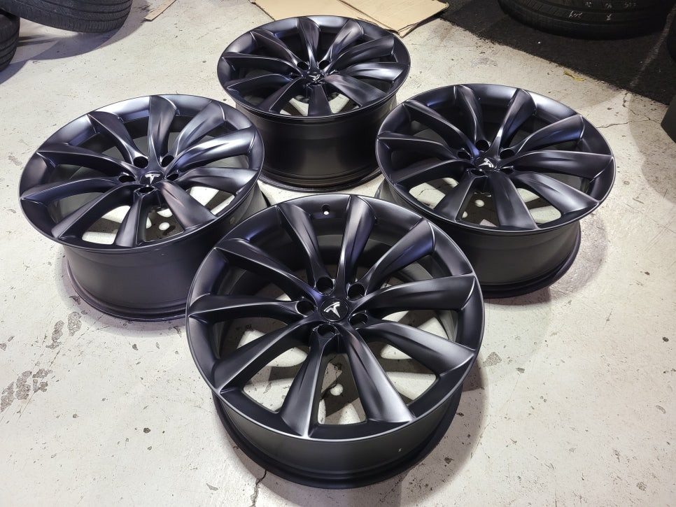 테슬라 모델X 22인치 순정품휠 한대분 이미지