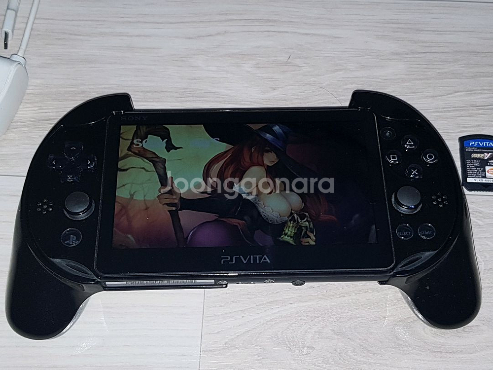 ps vita 2세대 블랙 판매합니다--5