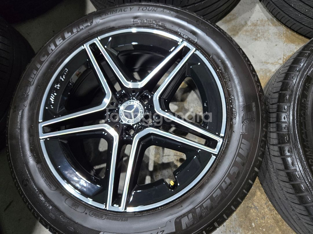 벤츠GLE AMG 20인치 순정 휠타이어 판매합니다--4