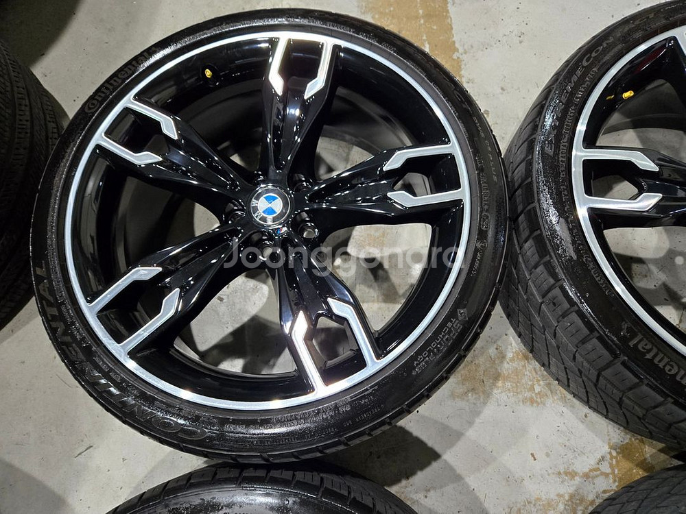 BMW G30 5시리즈 668M 20인치 순정 휠타이어--3