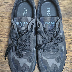 프라다 스니커즈 5.5 / 부테로 빈치 스웨이드 39