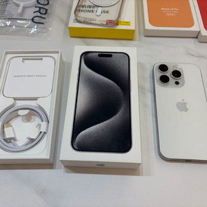 아이폰15 프로 512GB 화이트 티타늄
