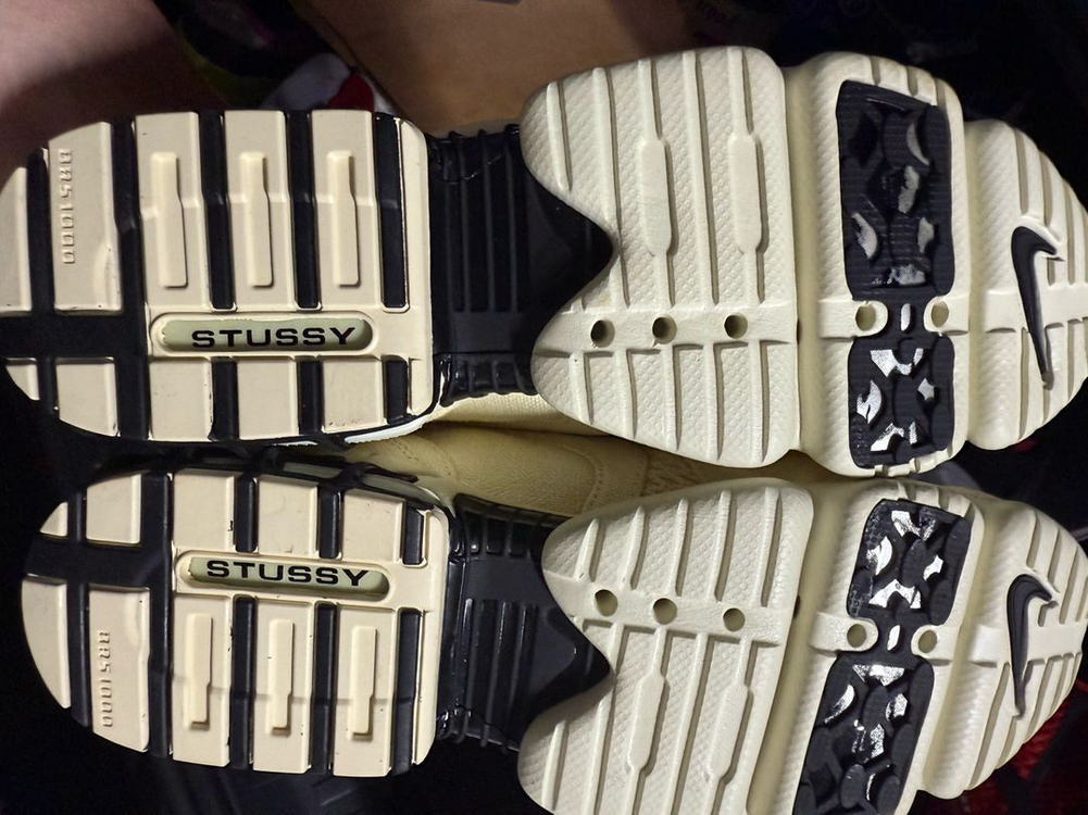 나이키x스투시 줌 스피리돈 파슬 이미지