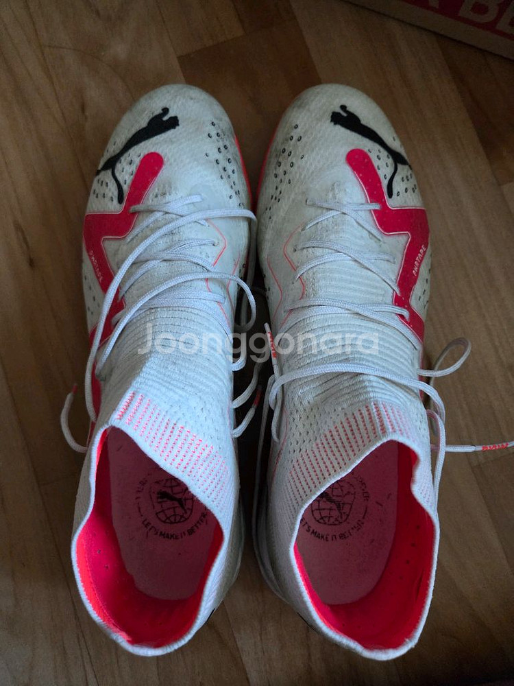 푸마 퓨처 얼티메이트케이지 275사이즈 판매합니다.--4