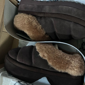 완전새상품 박스o 어그 타즐리타 ugg 240사이즈