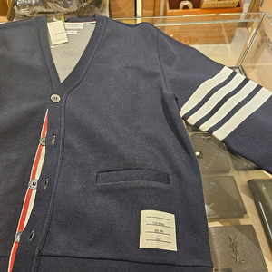Thom Browne 톰브라운 가디건 팝니다