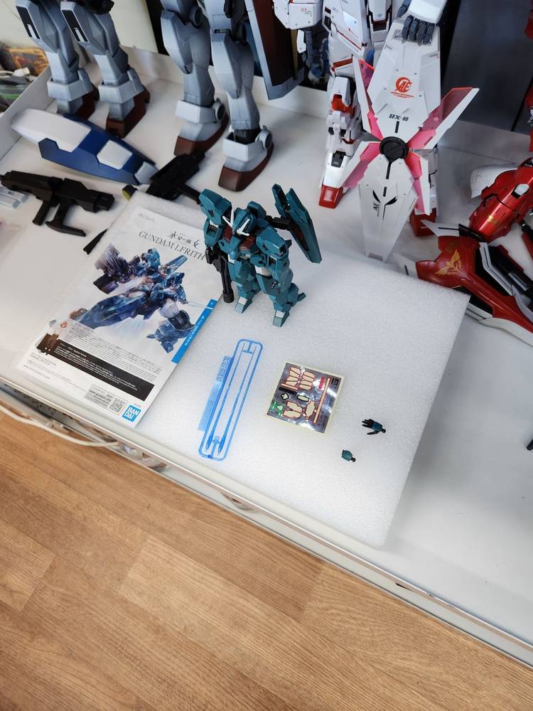 HG 르브리스 울 건담 이미지