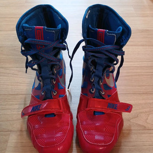 하이퍼 케이오1 복싱화(빨/파) 275mm입니다.