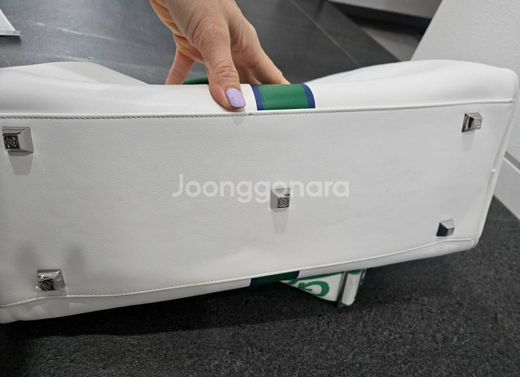 지포어 보스턴백(국내정품, 5회 미만 사용)--1