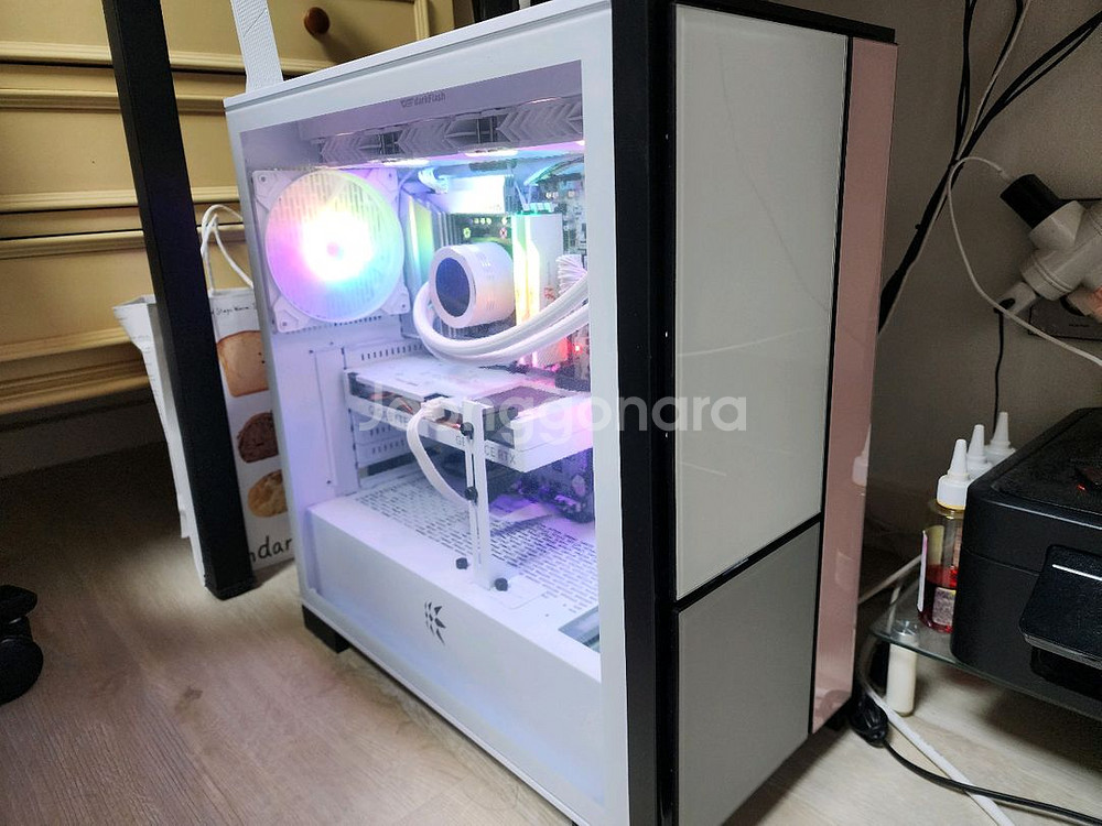 9600x/64기가램/2테라/수냉쿨러/화이트--2