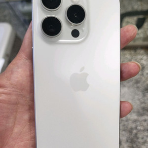 아이폰15프로 화이트 깨끗 특SSS급(선물용