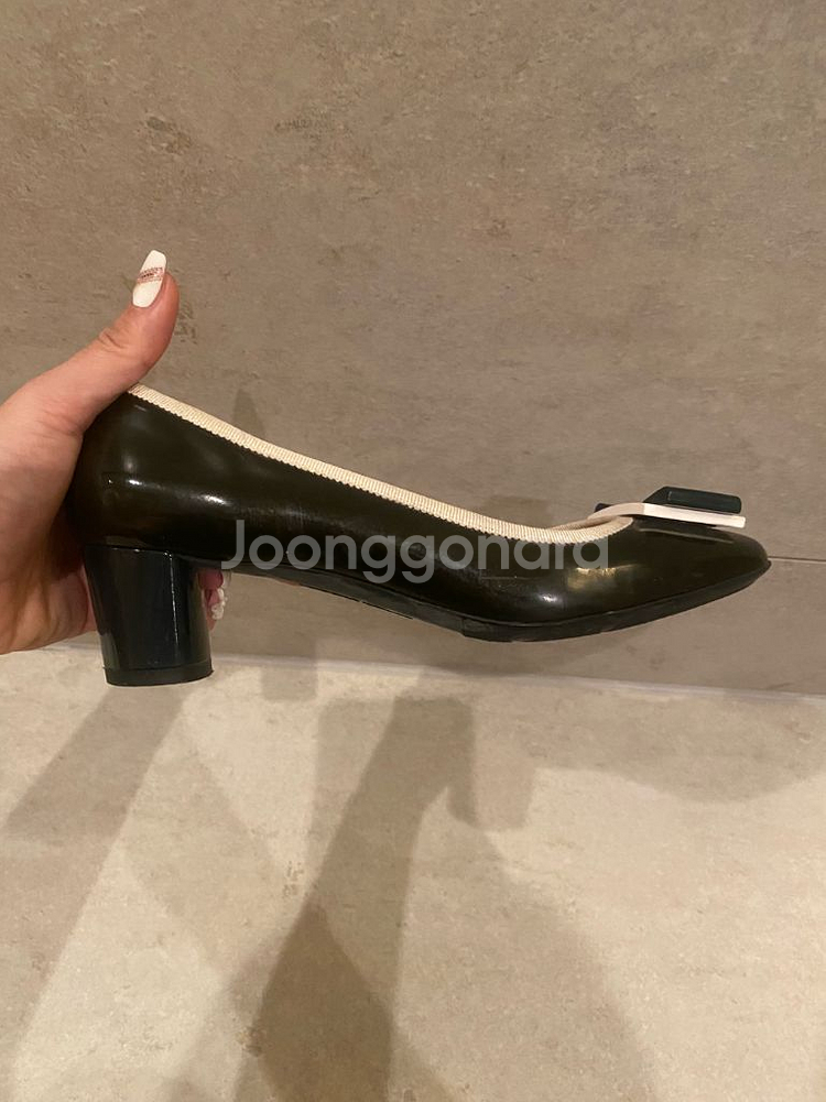 페라가모 정품 구두 235사이즈--1