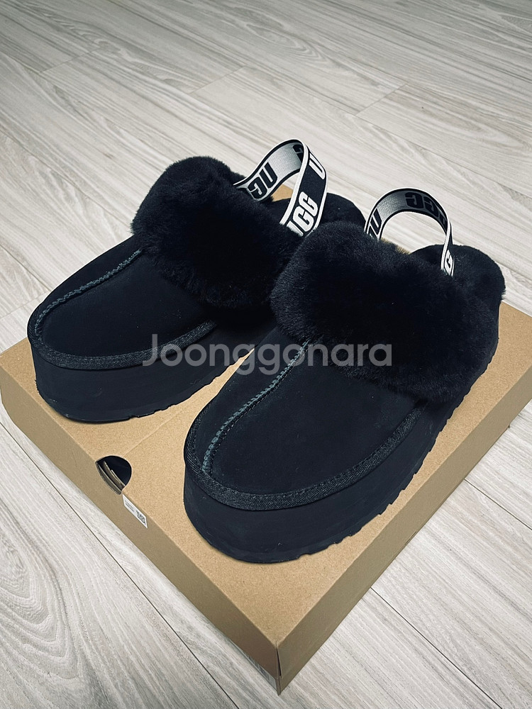 UGG 어그 펀케트 슬라이드 블랙 US9--0
