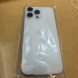 아이폰 16프로맥스 256GB 화이트 리퍼미사용