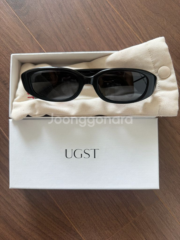 어그스트 선글라스--1