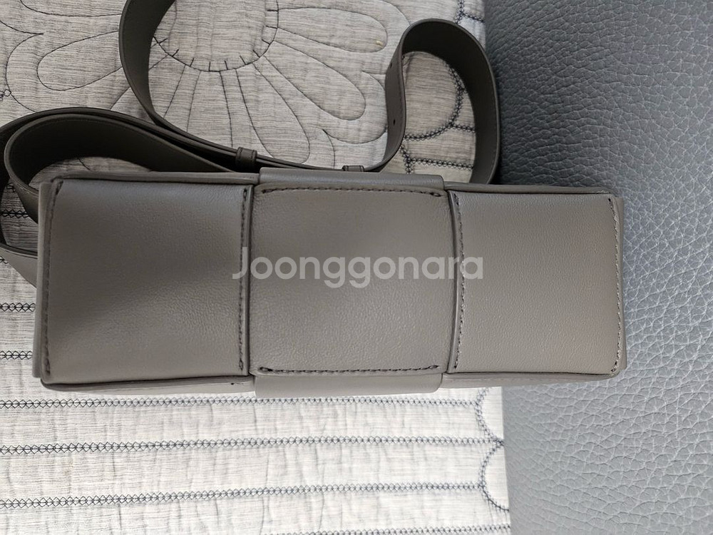 보테가베네타 크로스백--3