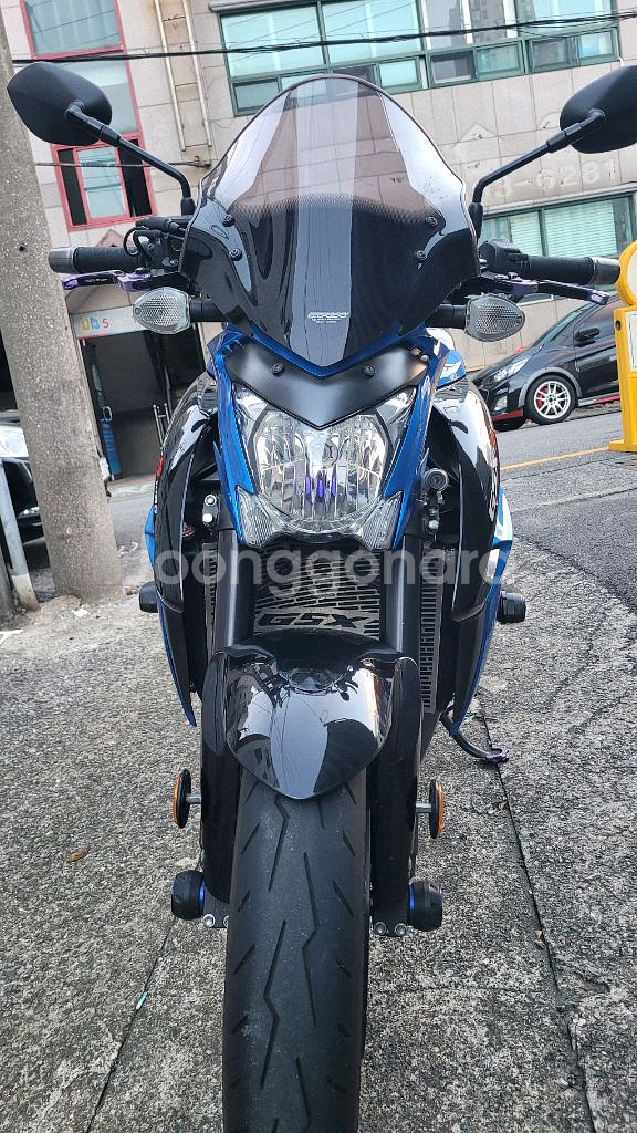 스즈키 GSX-S1000 오토바이--0