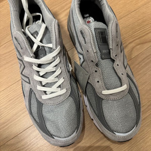 뉴발란스 990 v4 27D