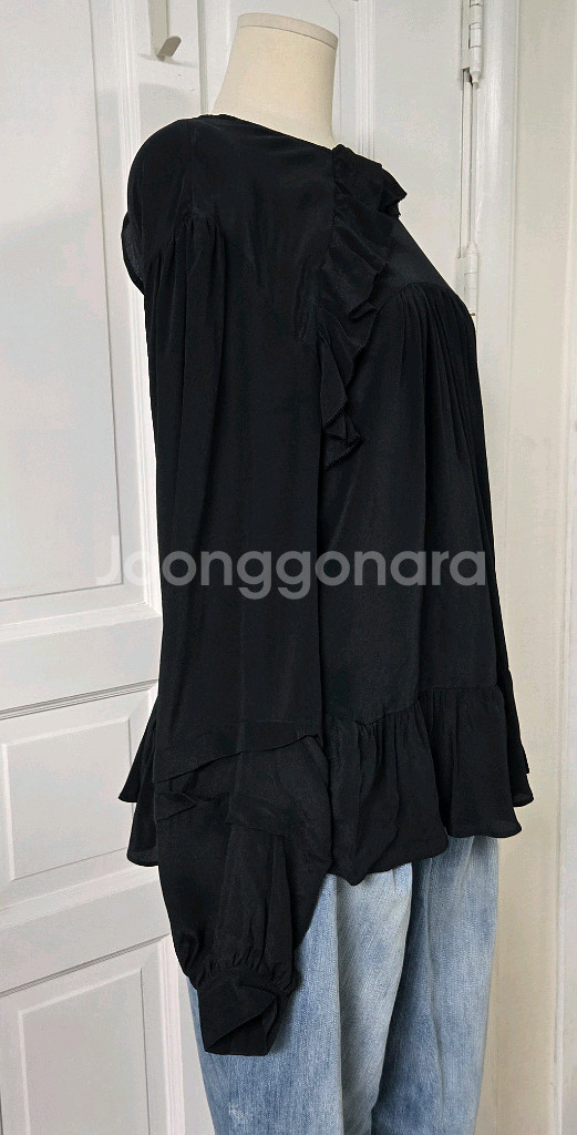 이로 러플 블라우스--2