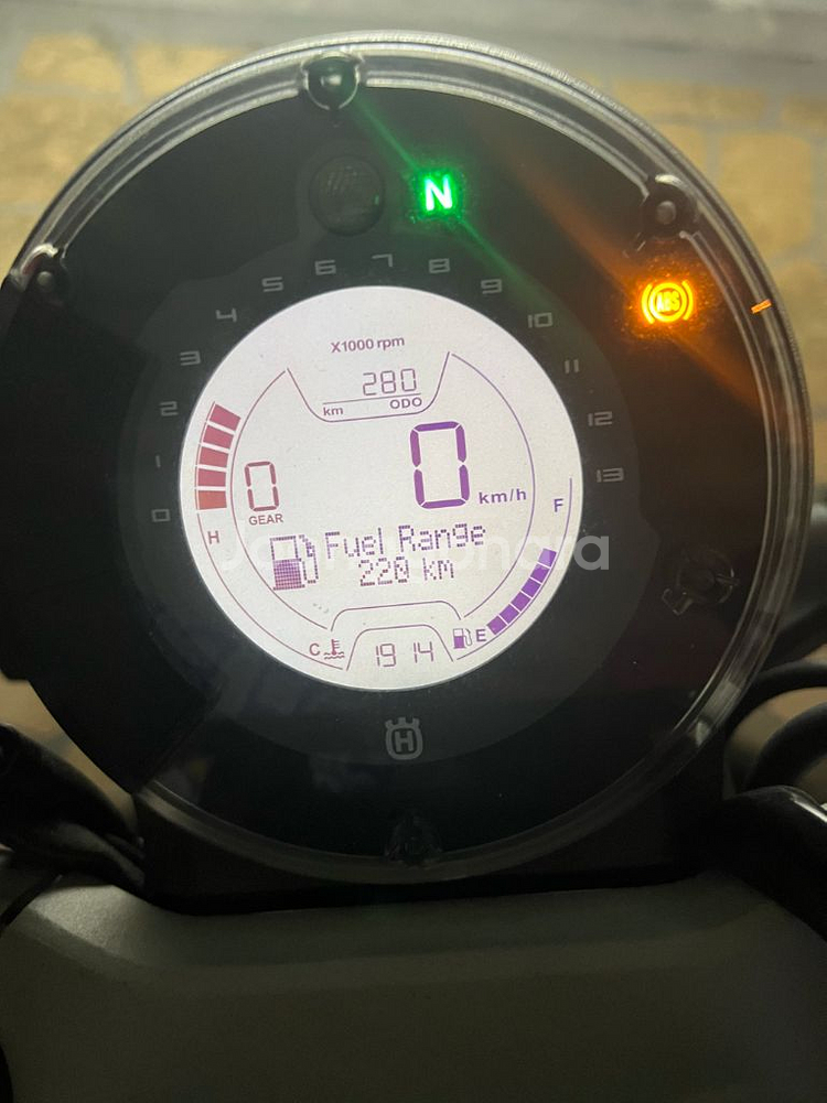 허스크바나 스바르트필렌 250--3