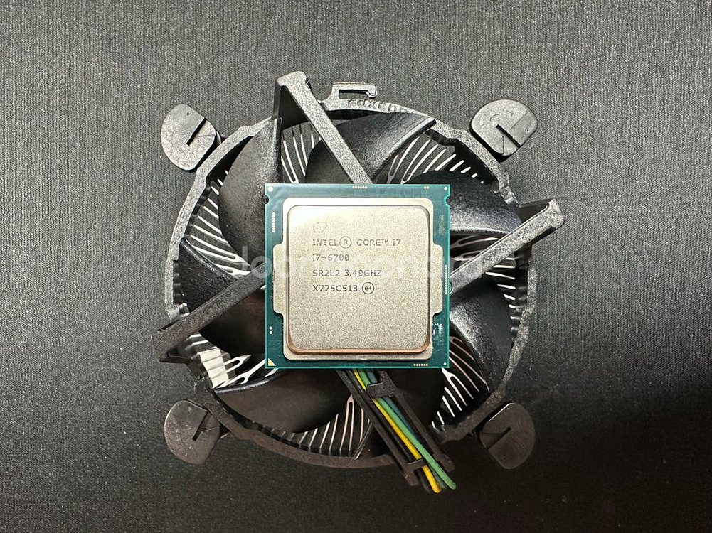 상태좋은 CPU i7-6700 팝니다.--1