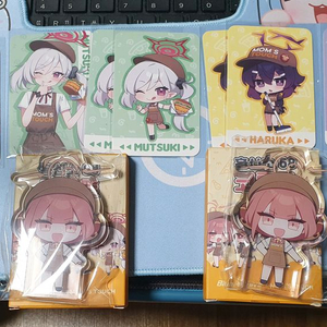 블루아카이브 흥신소68 맘스터치 콜라보 코롯토&포토카드