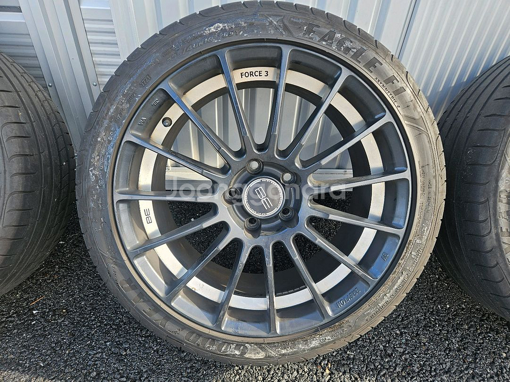 비바이브레이튼 포스3 18인치 휠타이어--3