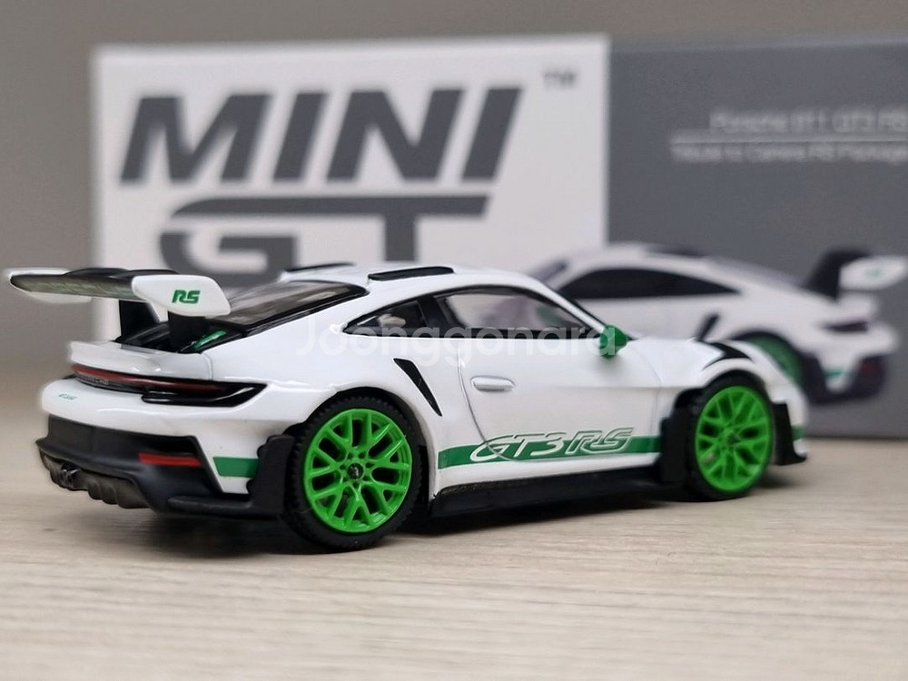 미니지티 포르쉐 911 GT3 RS 그린--2