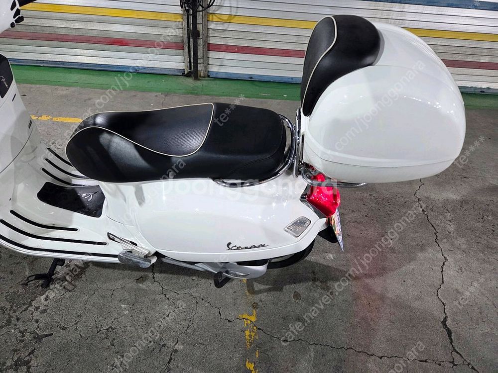 베스파 GTS125 ABS ARS LQ 화이트 수냉--6