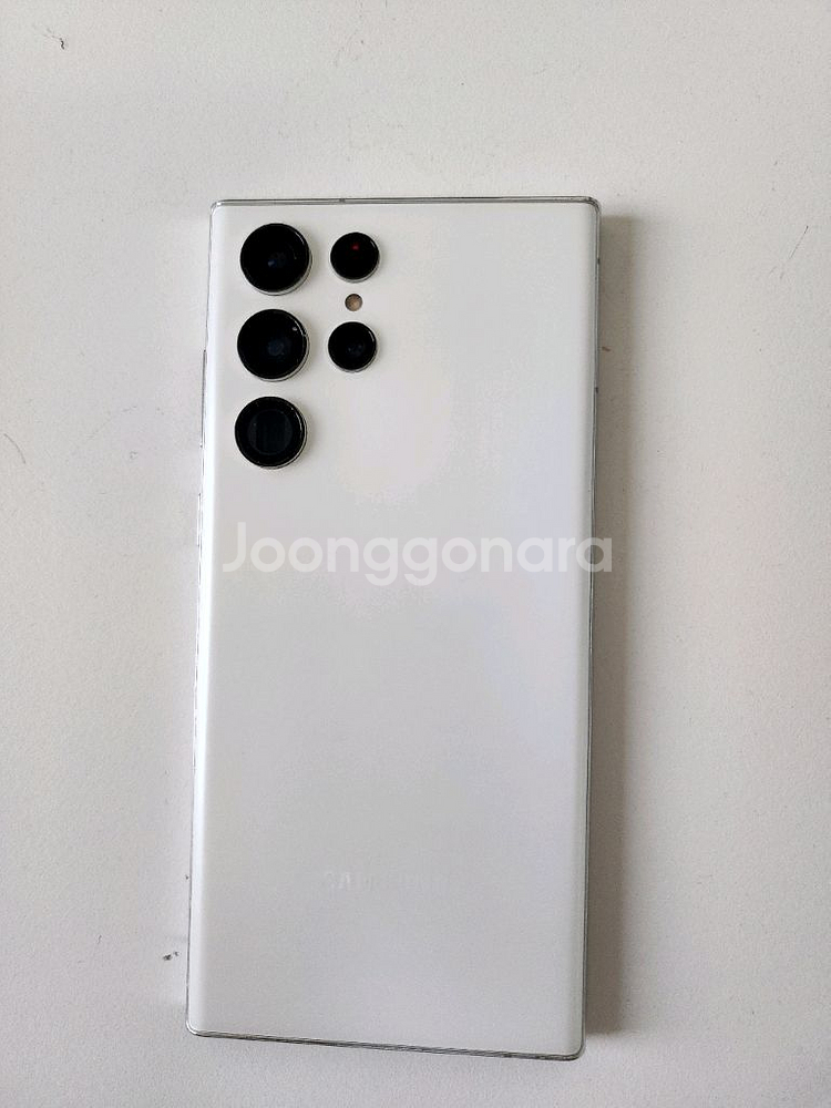 S22울트라 화이트 액정파손(모퉁이) 싸게 팝니다--4