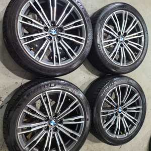 BMW G20 3시리즈 790M 18인치 순정 휠타이어