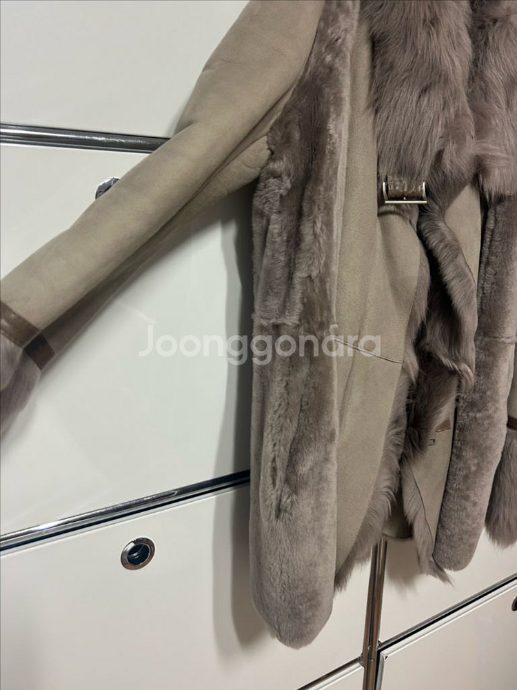 쏠레지아 양털 무스탕코트--1