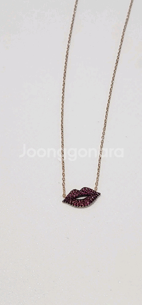 18k 로즈골드 색상 입술 포인트 목걸이--0