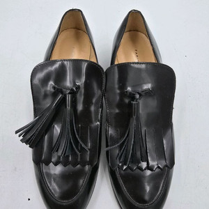 파비오 루스코니 블랙 태슬 로퍼240