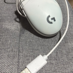 로지텍 g102 LIGHTSYNC